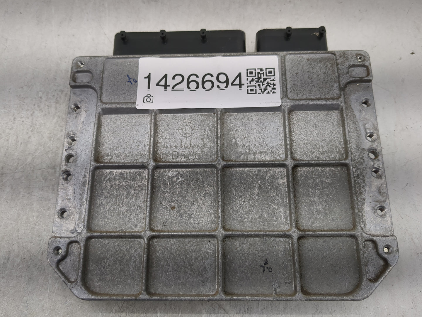 2010-2011 Toyota Camry PCM Engine Control Computer ECU ECM PCU OEM P/N:89661-06J10 89661-06J11 Fits Fits 2010 2011 OEM Used 