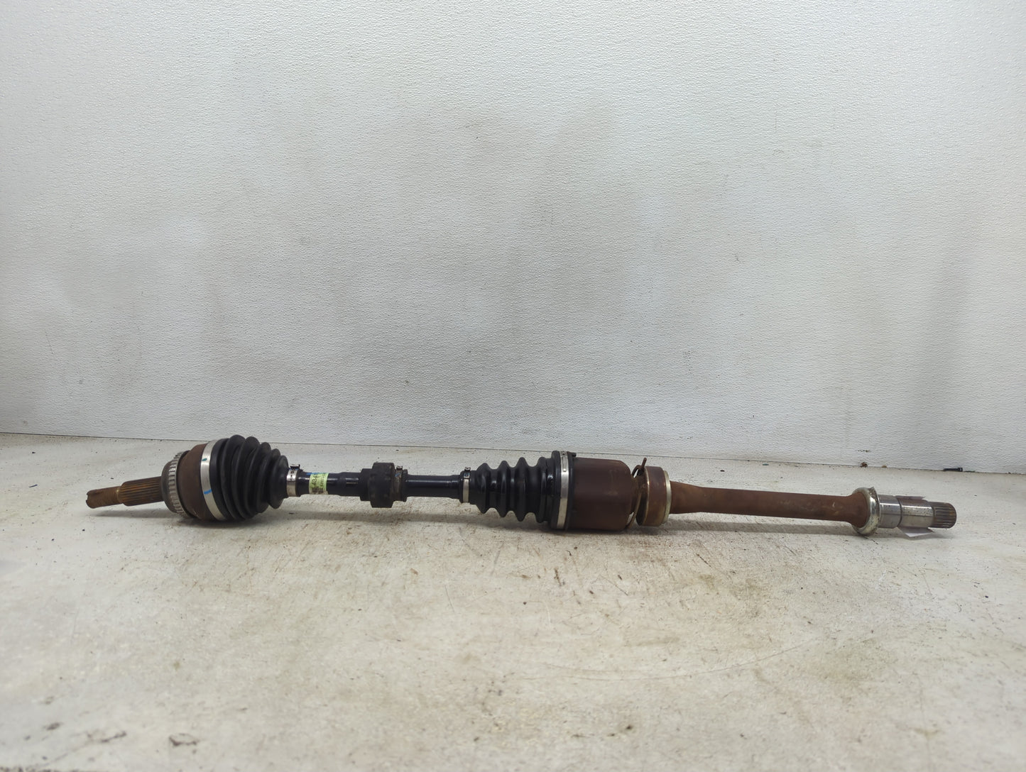2010-2011 Toyota Camry Axle Shaft Front Passenger Cv C/v - Oemusedautoparts1.com