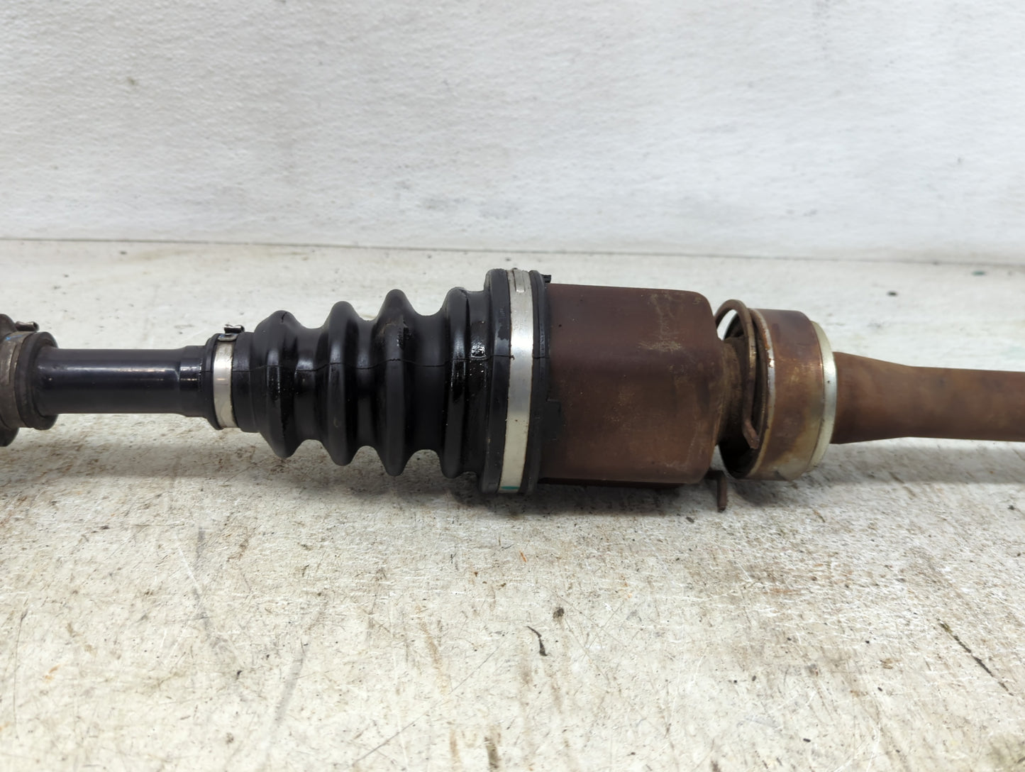 2010-2011 Toyota Camry Axle Shaft Front Passenger Cv C/v - Oemusedautoparts1.com
