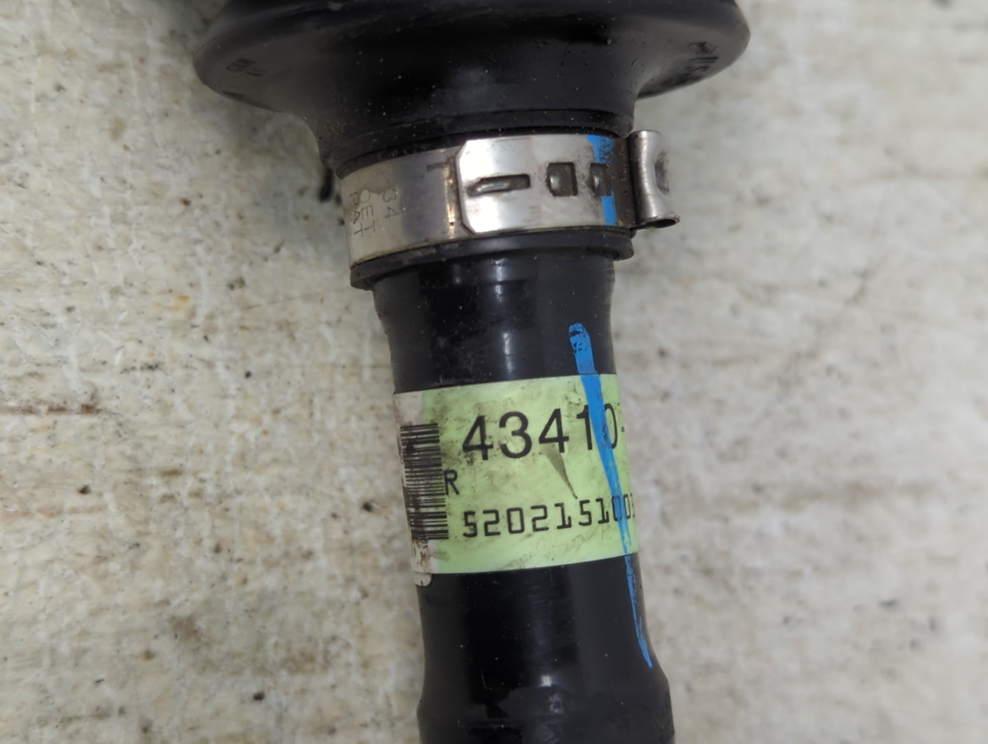 2010-2011 Toyota Camry Axle Shaft Front Passenger Cv C/v - Oemusedautoparts1.com