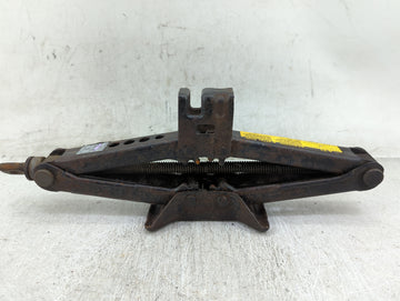 2011 Toyota Camry Spare Scissor Car Jack - Oemusedautoparts1.com