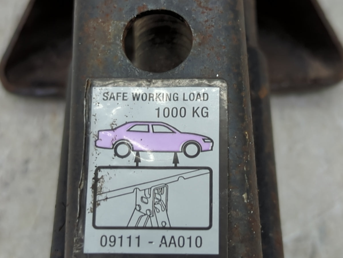 2011 Toyota Camry Spare Scissor Car Jack 1431597 - Oemusedautoparts1.com