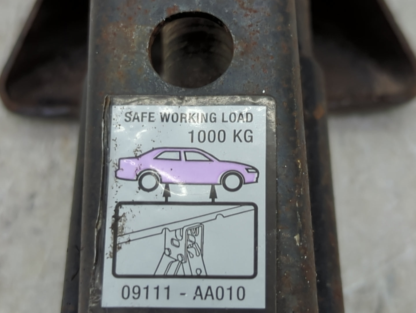 2011 Toyota Camry Spare Scissor Car Jack - Oemusedautoparts1.com