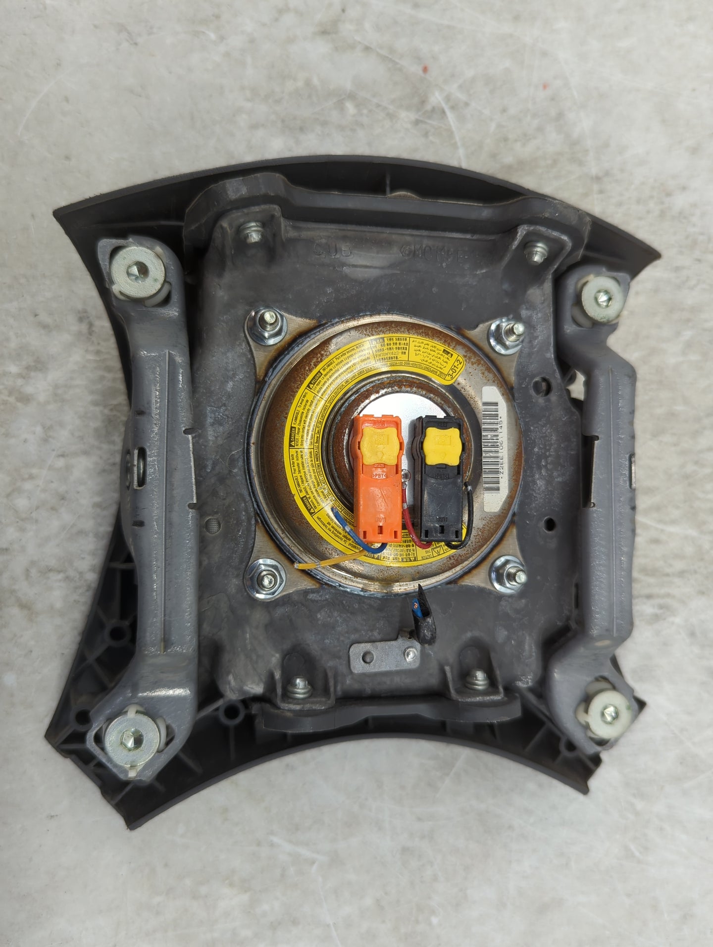 2011 Toyota Camry Air Bag Driver Left Steering Wheel Mounted Fits OEM Used Auto Parts - Oemusedautoparts1.com