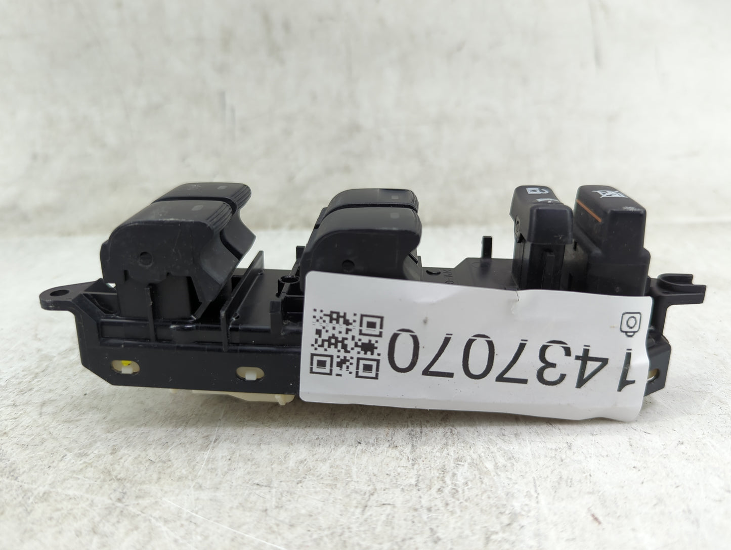 2010-2011 Toyota Camry Master Power Window Switch Replacement Driver Side Left P/N:515512 Fits OEM Used Auto Parts - Oemused