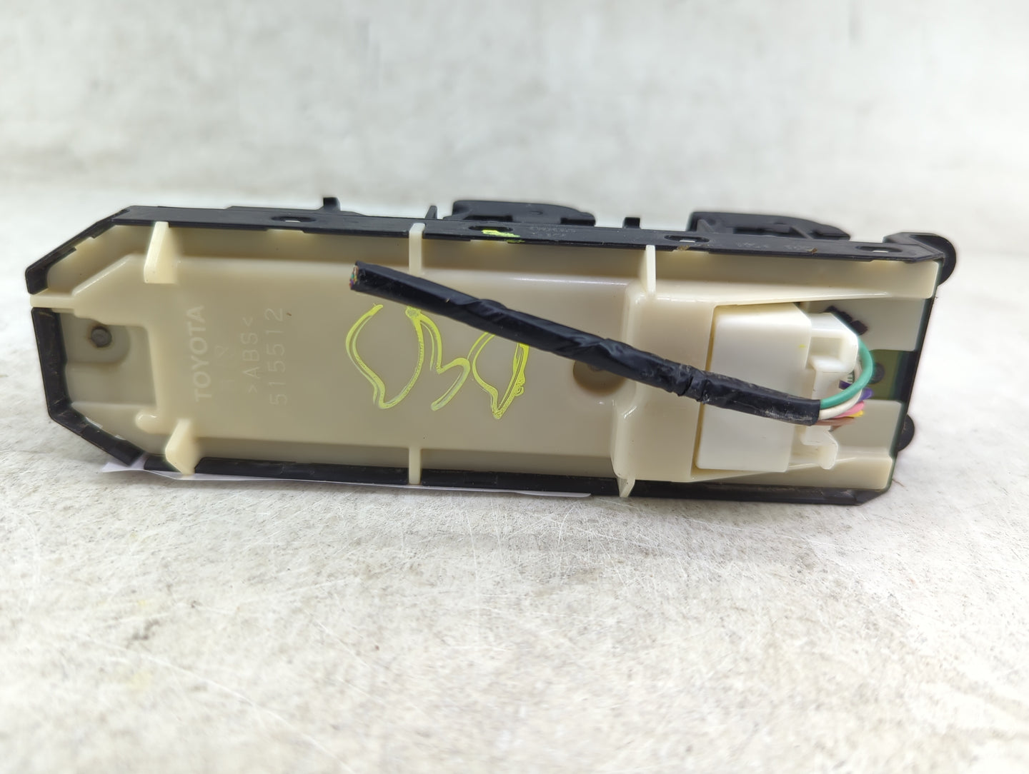 2010-2011 Toyota Camry Master Power Window Switch Replacement Driver Side Left P/N:515512 Fits OEM Used Auto Parts - Oemused