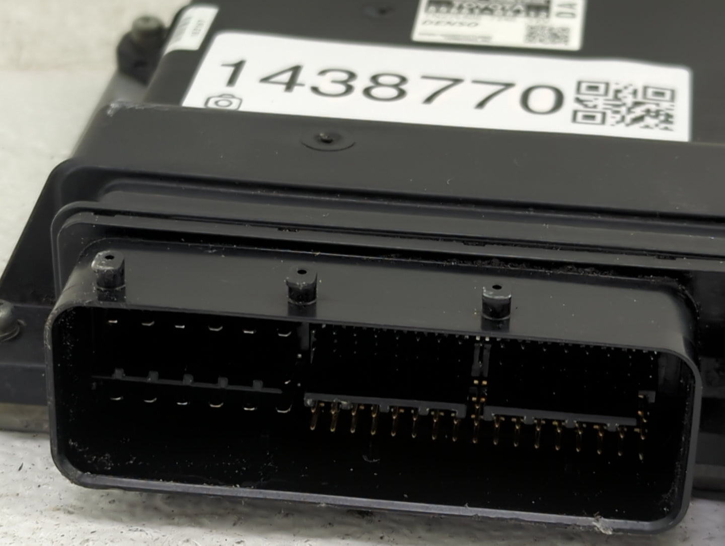 2010-2011 Toyota Camry PCM Engine Control Computer ECU ECM PCU OEM P/N:89661-06J12 TN275400-7340 Fits Fits 2010 2011 OEM Use