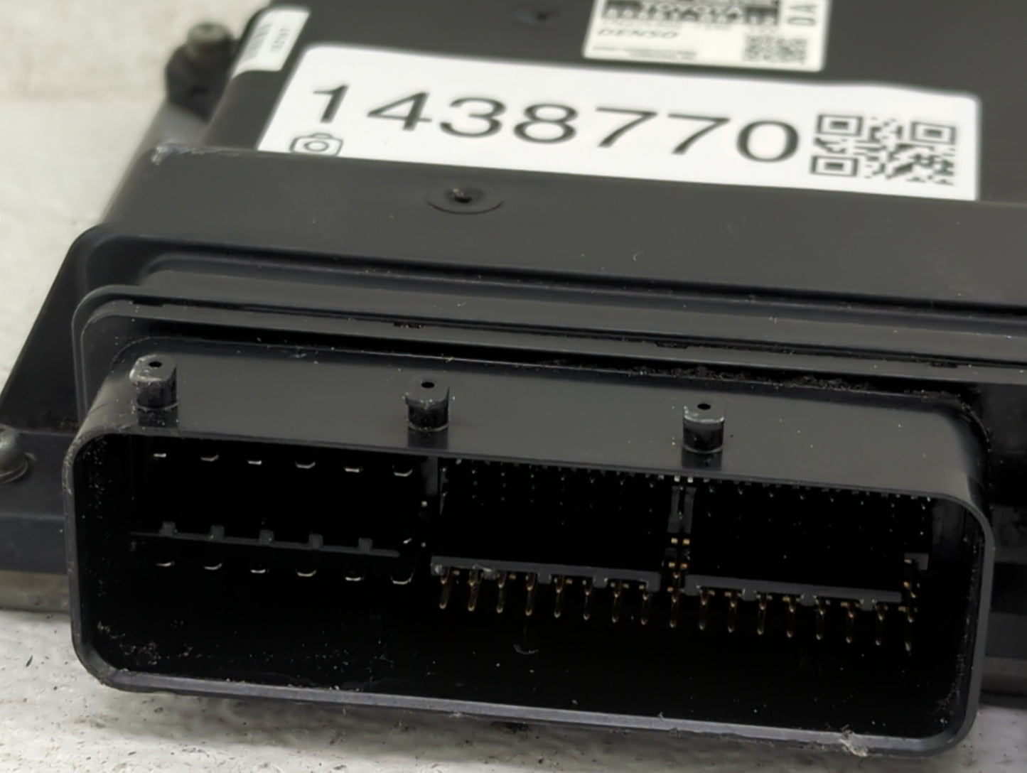 2010-2011 Toyota Camry PCM Engine Control Computer ECU ECM PCU OEM P/N:89661-06J12 TN275400-7340 Fits Fits 2010 2011 OEM Use