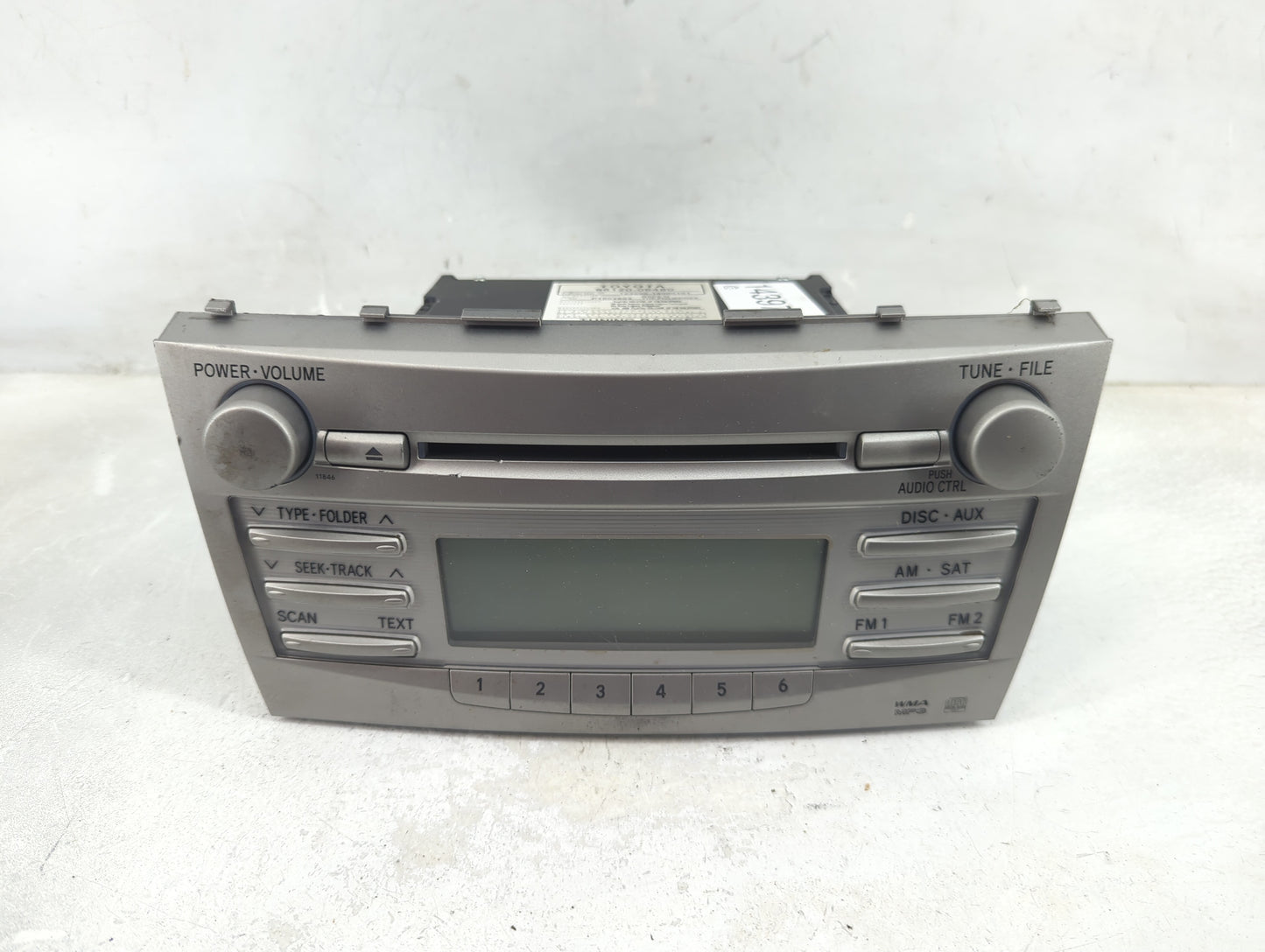 2010-2011 Toyota Camry Radio AM FM Cd Player Receiver Replacement P/N:86120-06480 Fits Fits 2010 2011 OEM Used Auto Parts - 