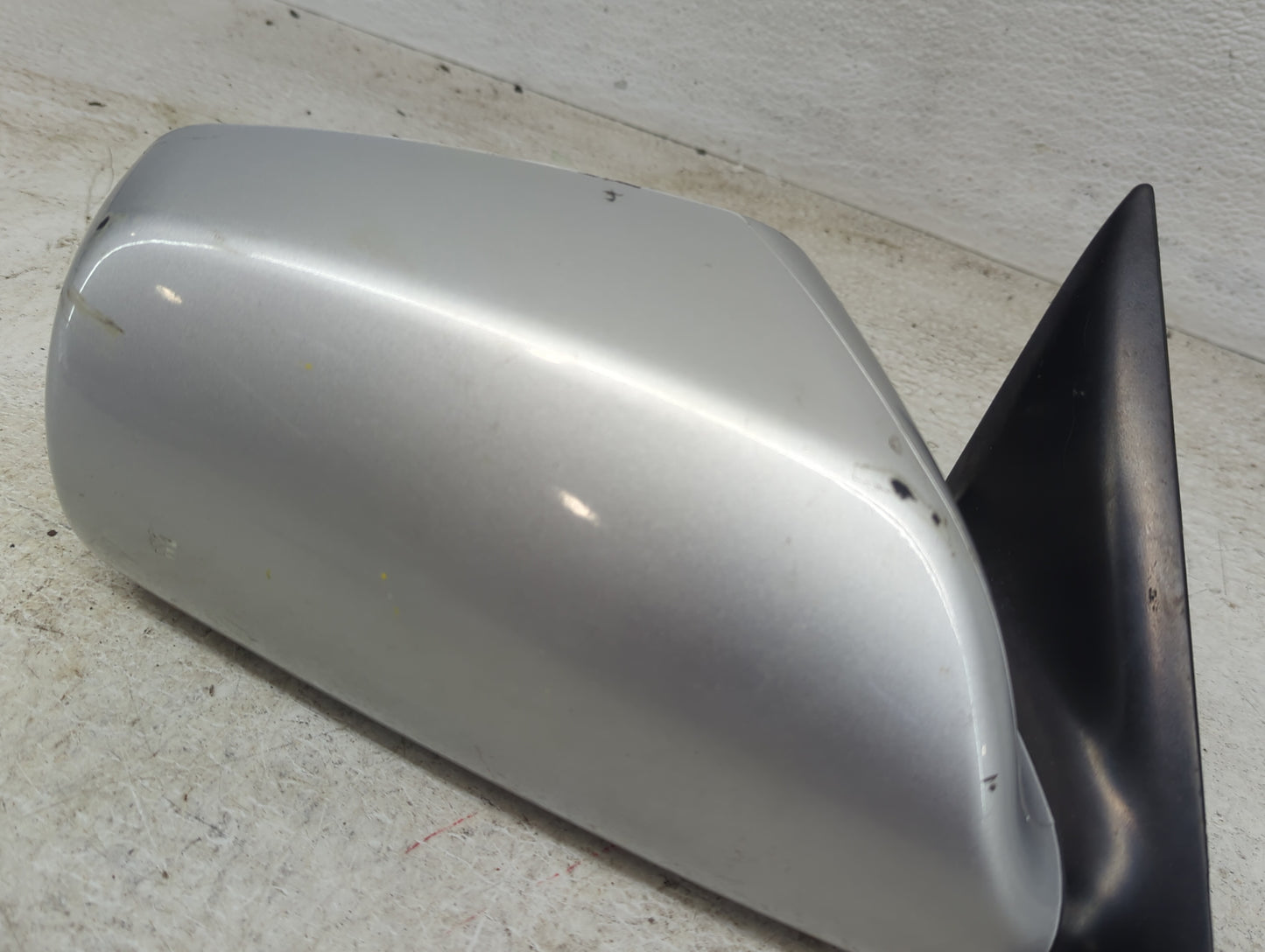 2007-2011 Toyota Camry Passenger Side View Mirror - Right Door Mirror OEM Used - Oemusedautoparts1.com