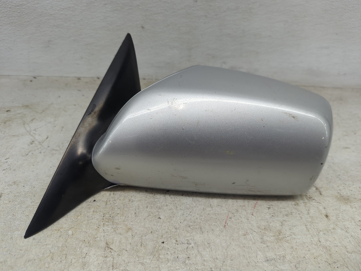 2007-2011 Toyota Camry Driver Side View Mirror - Left Door Mirror OEM Used - Oemusedautoparts1.com