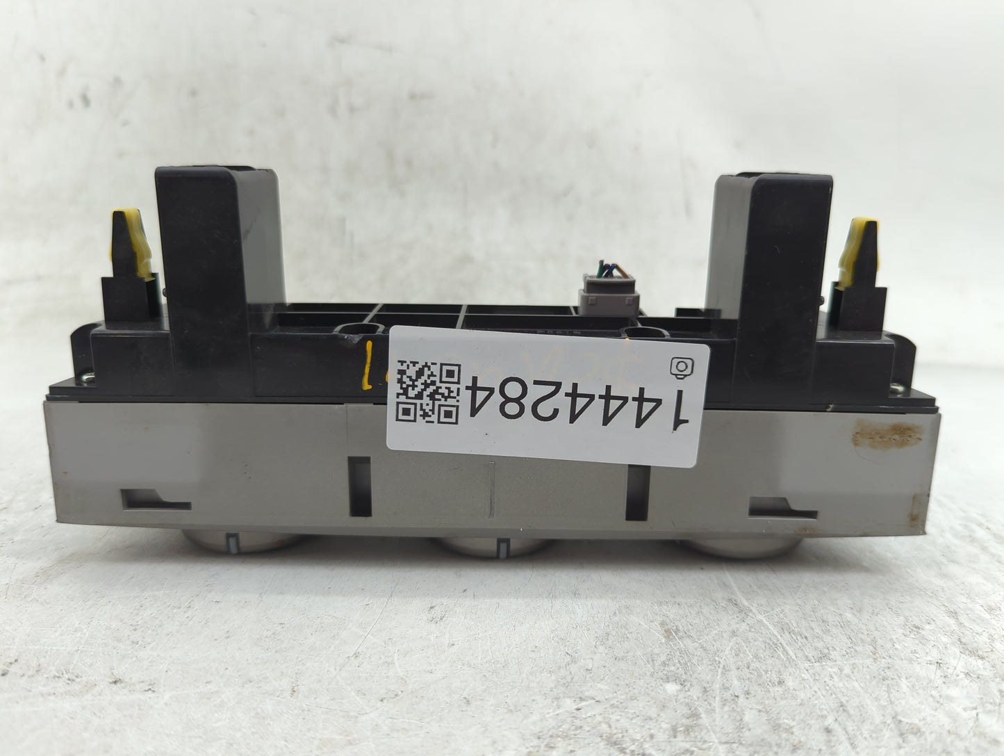 2010-2011 Toyota Camry Climate Control Module Temperature AC/Heater Replacement P/N:55900-06280-B SANEA1813D Fits Fits 2010 