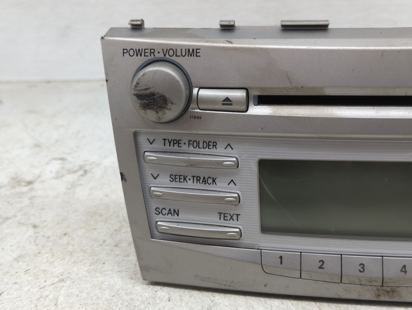2010-2011 Toyota Camry Radio AM FM Cd Player Receiver Replacement P/N:86120-06480 123000-18000101 Fits Fits 2010 2011 OEM Us