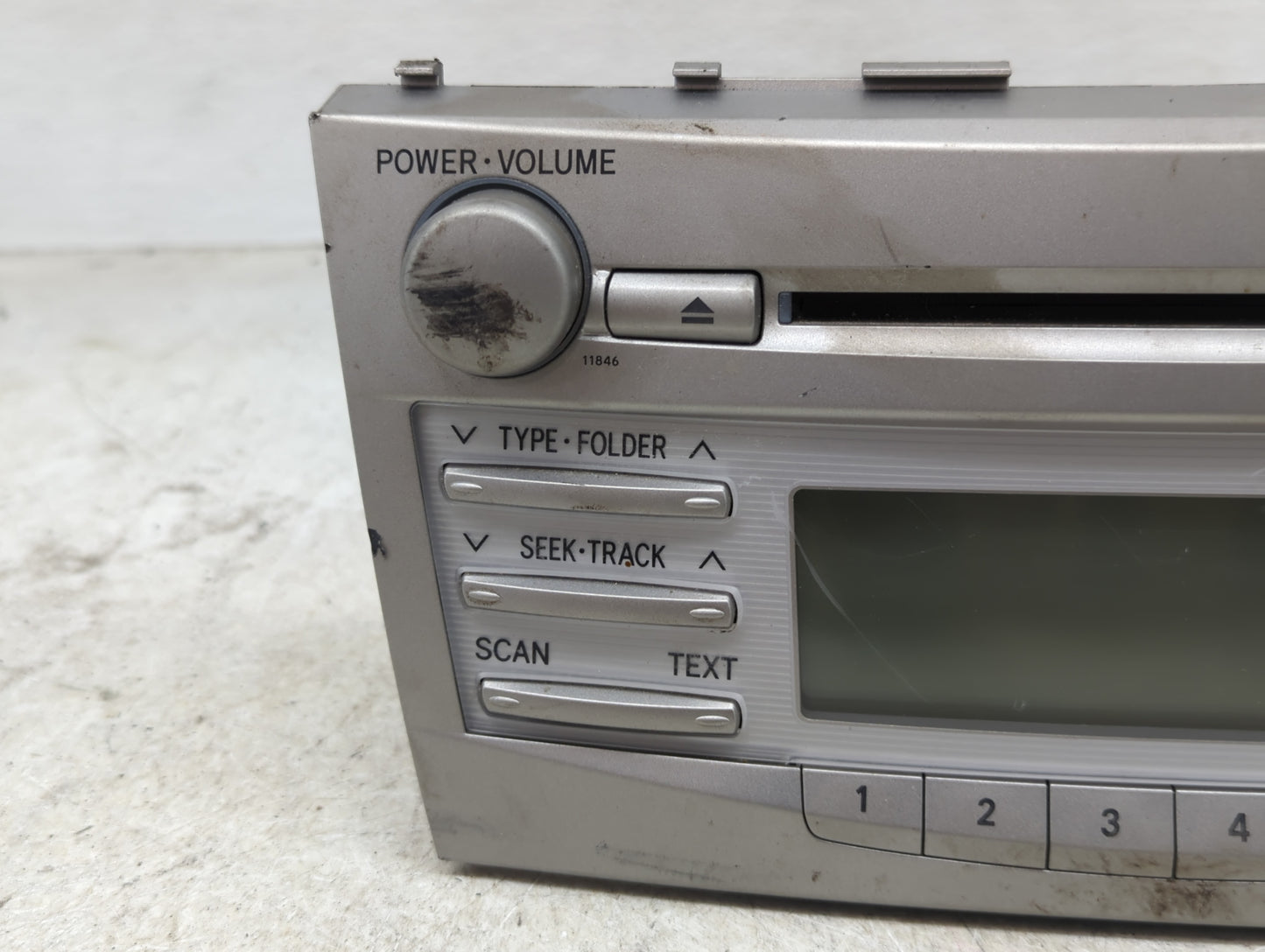 2010-2011 Toyota Camry Radio AM FM Cd Player Receiver Replacement P/N:86120-06480 123000-18000101 Fits Fits 2010 2011 OEM Us