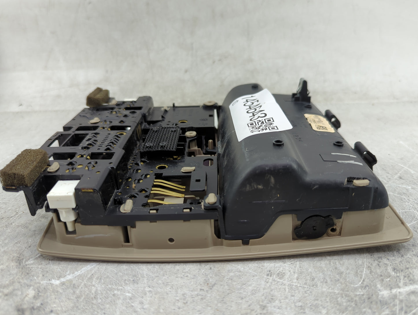 2011 Toyota Camry Overhead Roof Console - Oemusedautoparts1.com