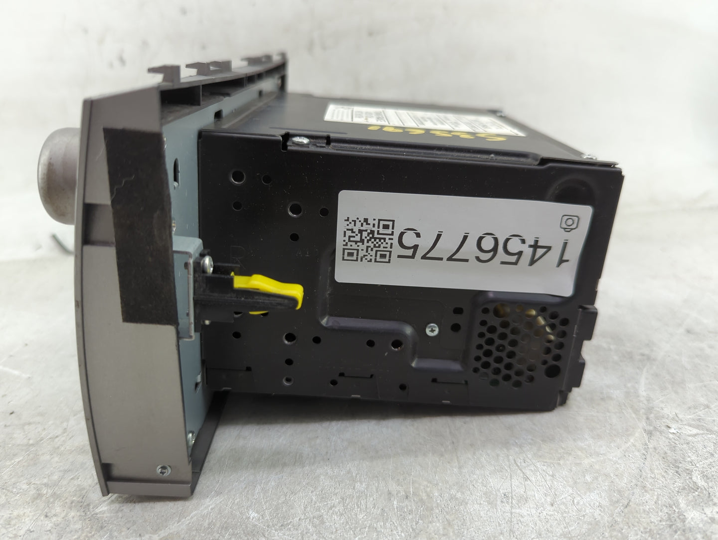 2010-2011 Toyota Camry Radio AM FM Cd Player Receiver Replacement P/N:86120-06480 Fits Fits 2010 2011 OEM Used Auto Parts - 