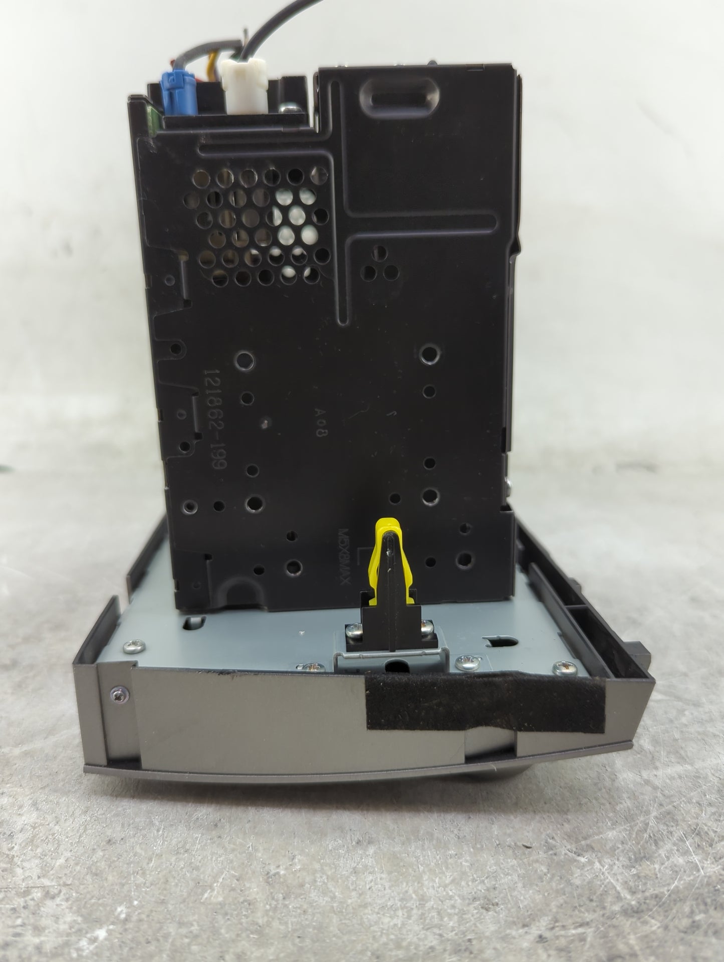 2010-2011 Toyota Camry Radio AM FM Cd Player Receiver Replacement P/N:86120-06480 Fits Fits 2010 2011 OEM Used Auto Parts - 