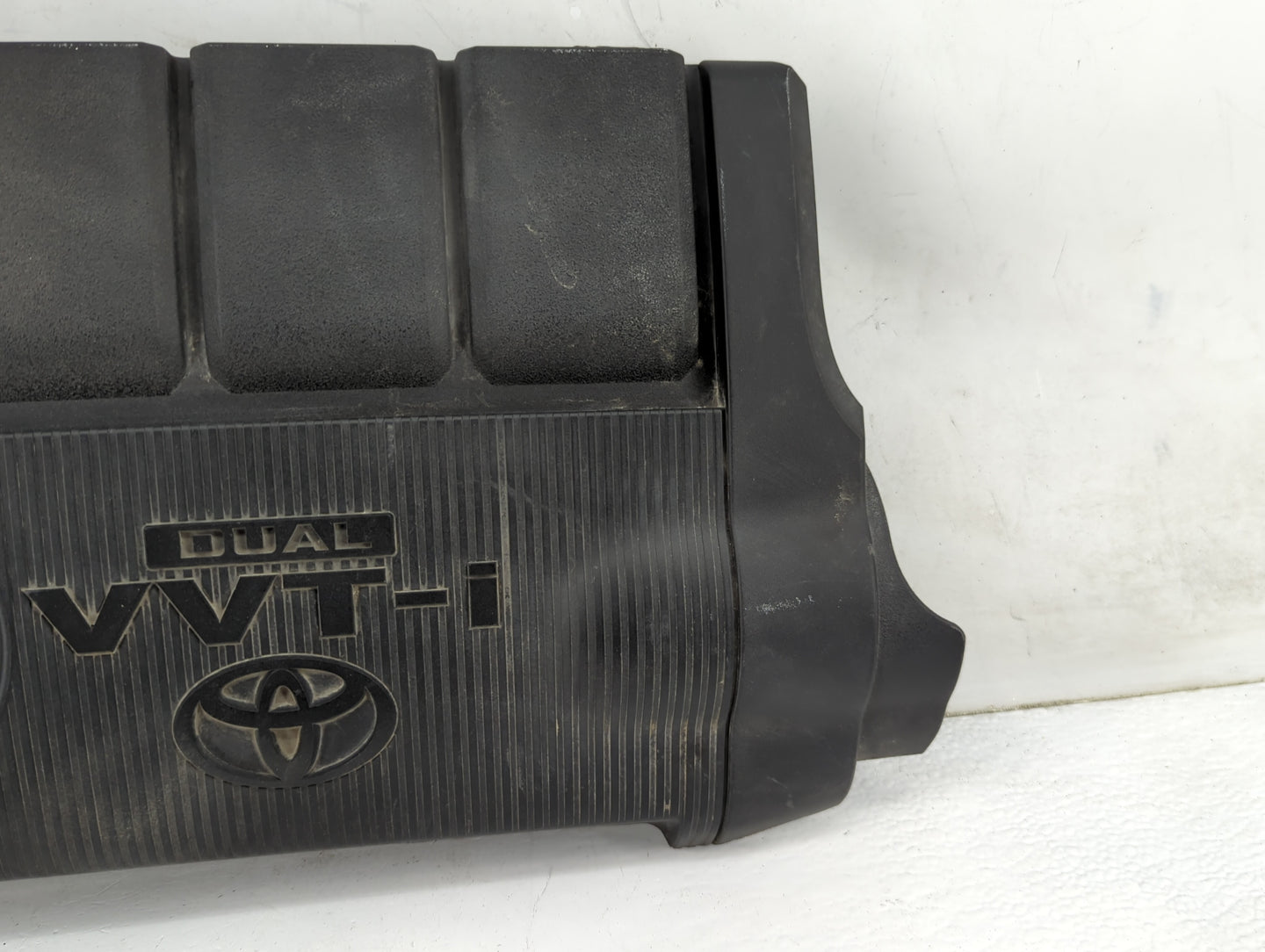 2011 Toyota Camry Engine Cover 1457896 - Oemusedautoparts1.com
