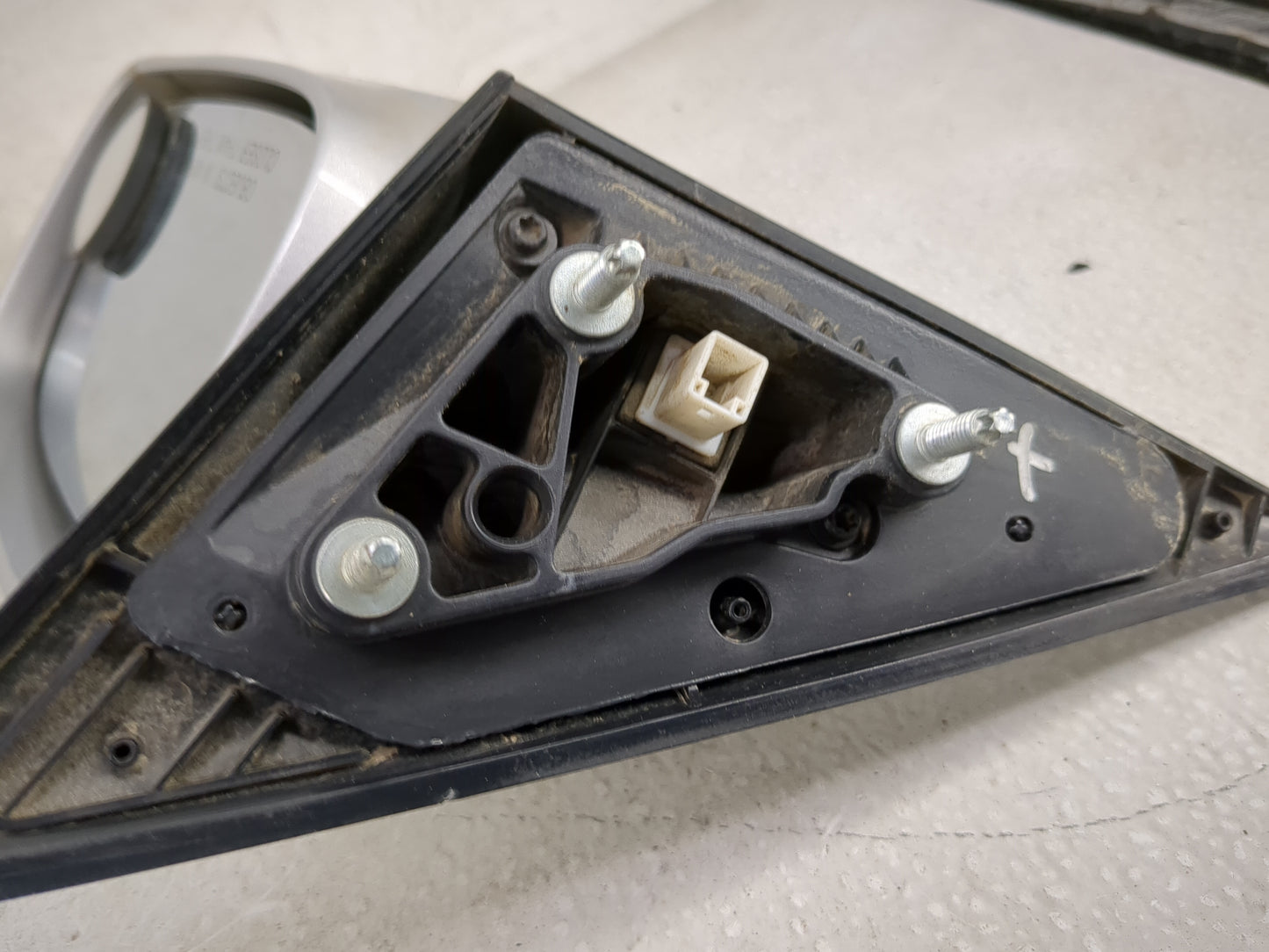 2007-2011 Toyota Camry Passenger Side View Mirror - Right Door Mirror OEM Used - Oemusedautoparts1.com
