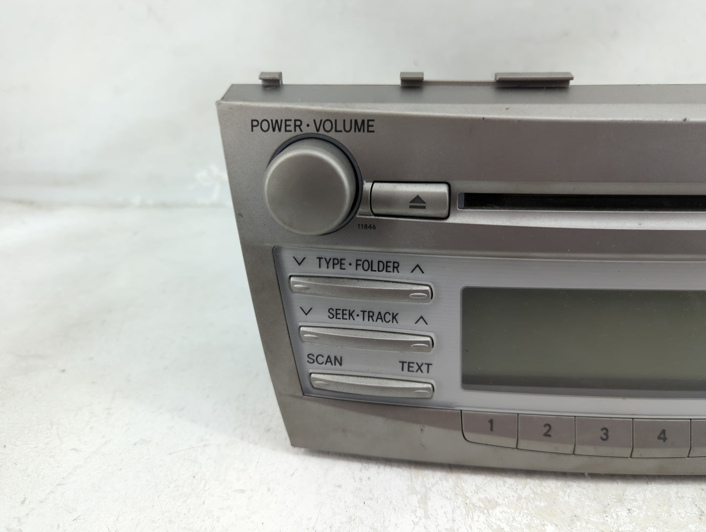 2010-2011 Toyota Camry Radio AM FM Cd Player Receiver Replacement P/N:86120-06480 123000-1800B101 Fits Fits 2010 2011 OEM Us