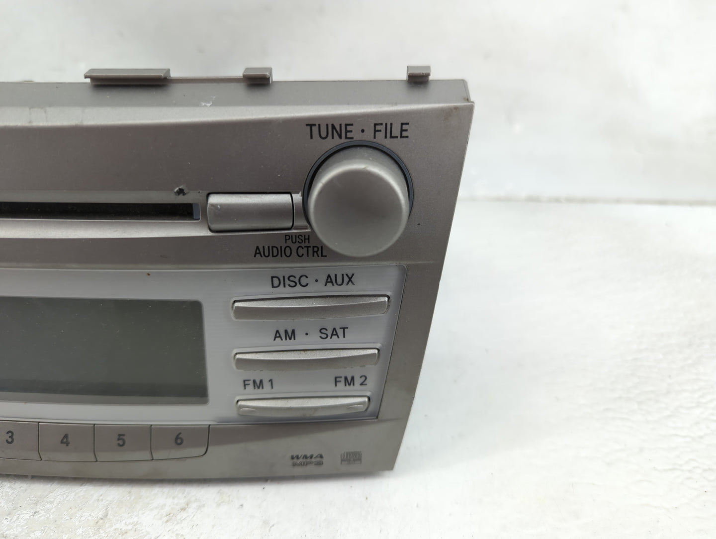 2010-2011 Toyota Camry Radio AM FM Cd Player Receiver Replacement P/N:86120-06480 123000-1800B101 Fits Fits 2010 2011 OEM Us