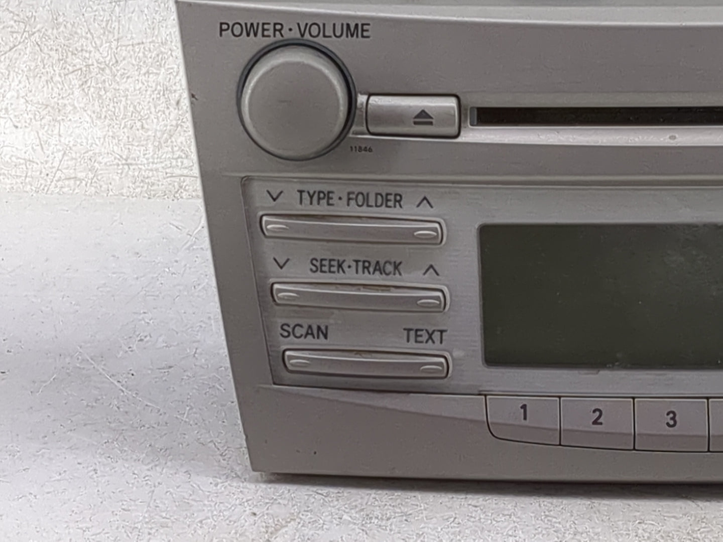 2010-2011 Toyota Camry Radio AM FM Cd Player Receiver Replacement P/N:86120-06480 123000-1800B101 Fits Fits 2010 2011 OEM Us