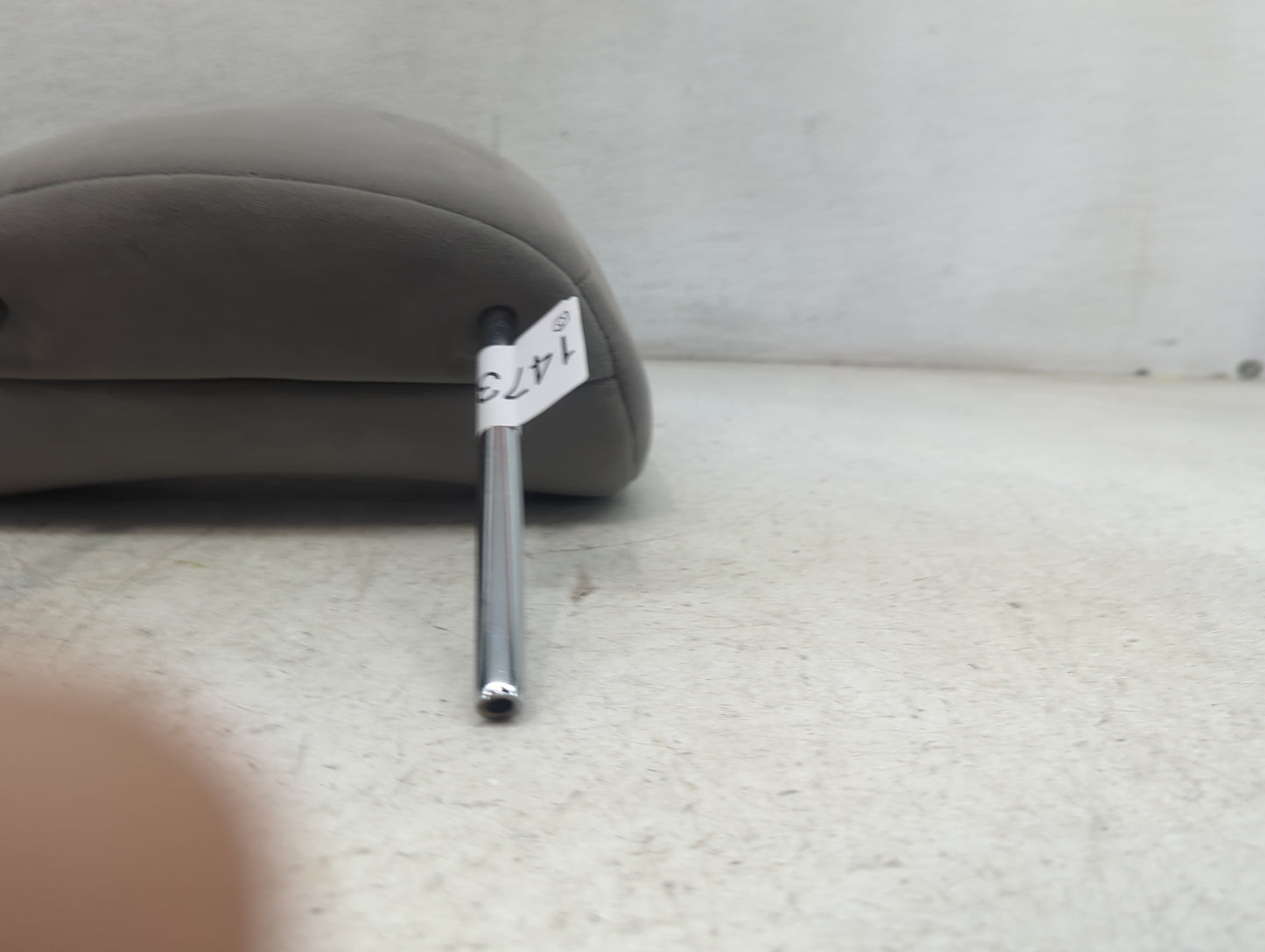 2011 Toyota Camry Headrest Head Rest Front Driver Seat Gray 1473756 - Oemusedautoparts1.com