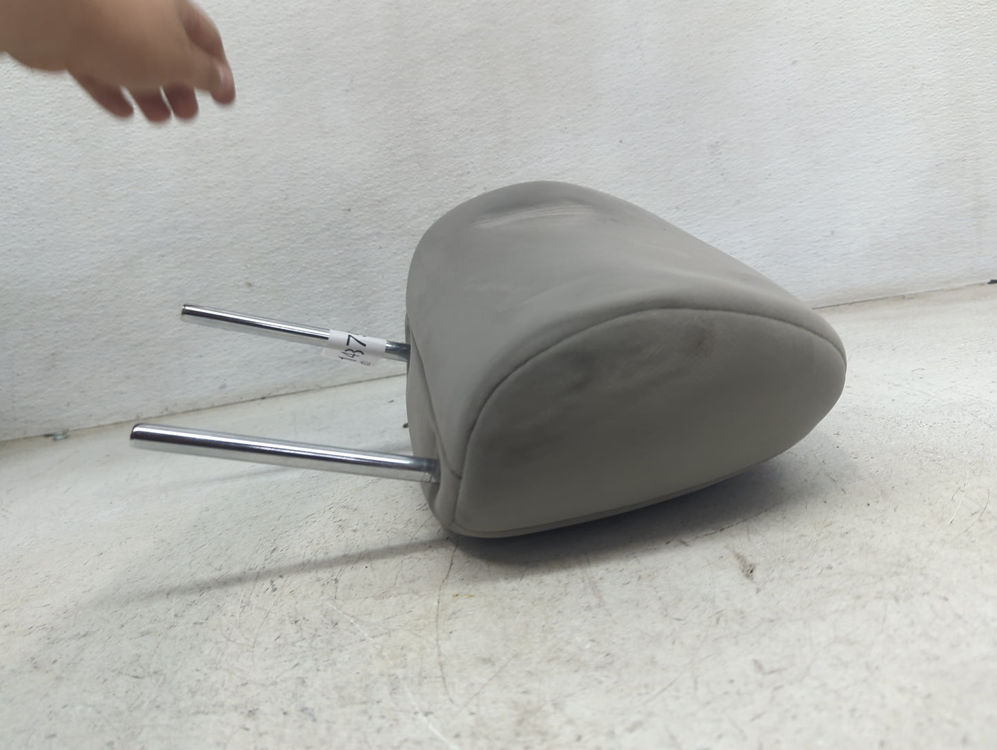 2011 Toyota Camry Headrest Head Rest Front Driver Seat Gray 1473756 - Oemusedautoparts1.com