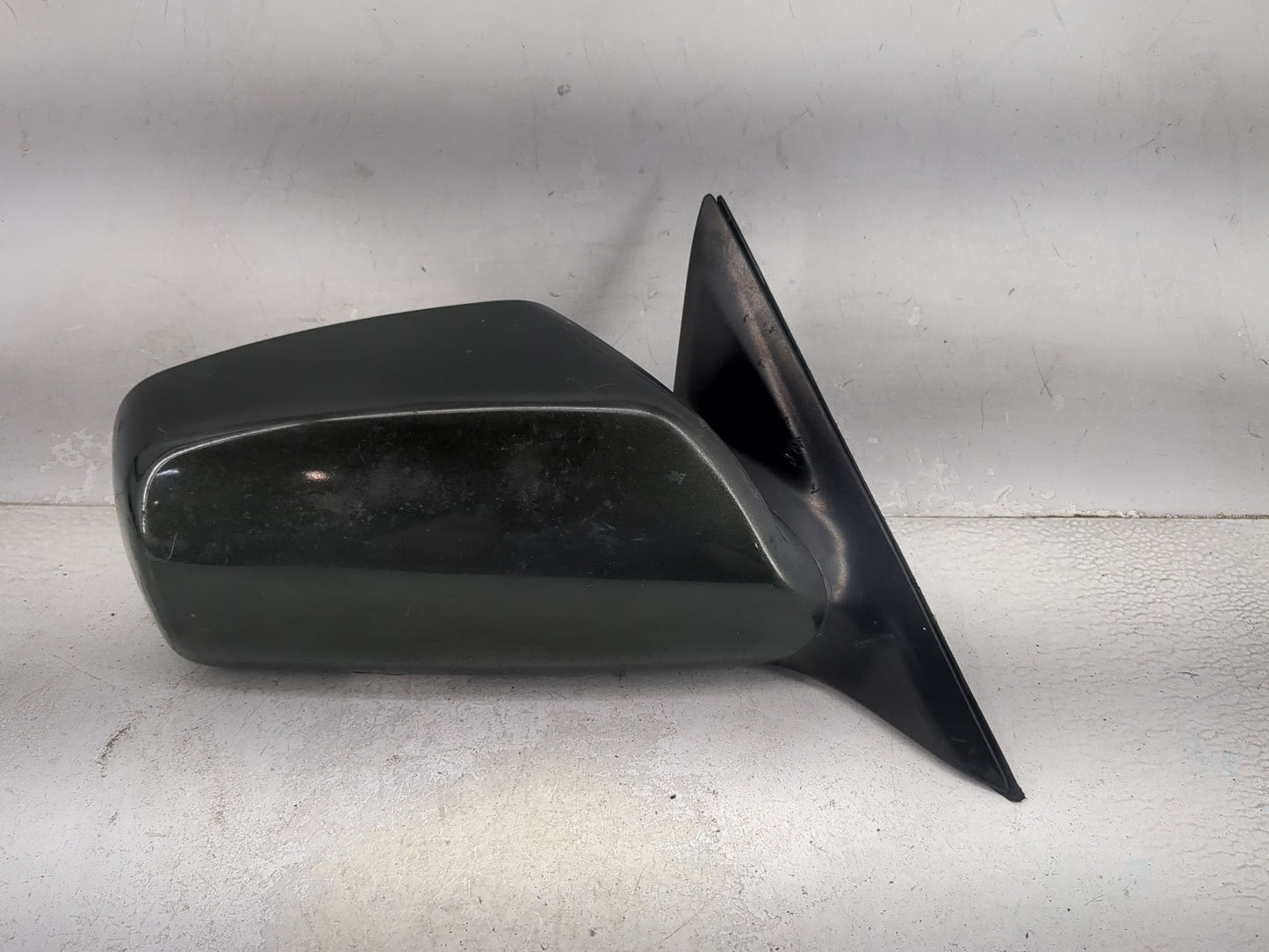 2007-2011 Toyota Camry Passenger Side View Mirror - Right Door Mirror OEM Used - Oemusedautoparts1.com