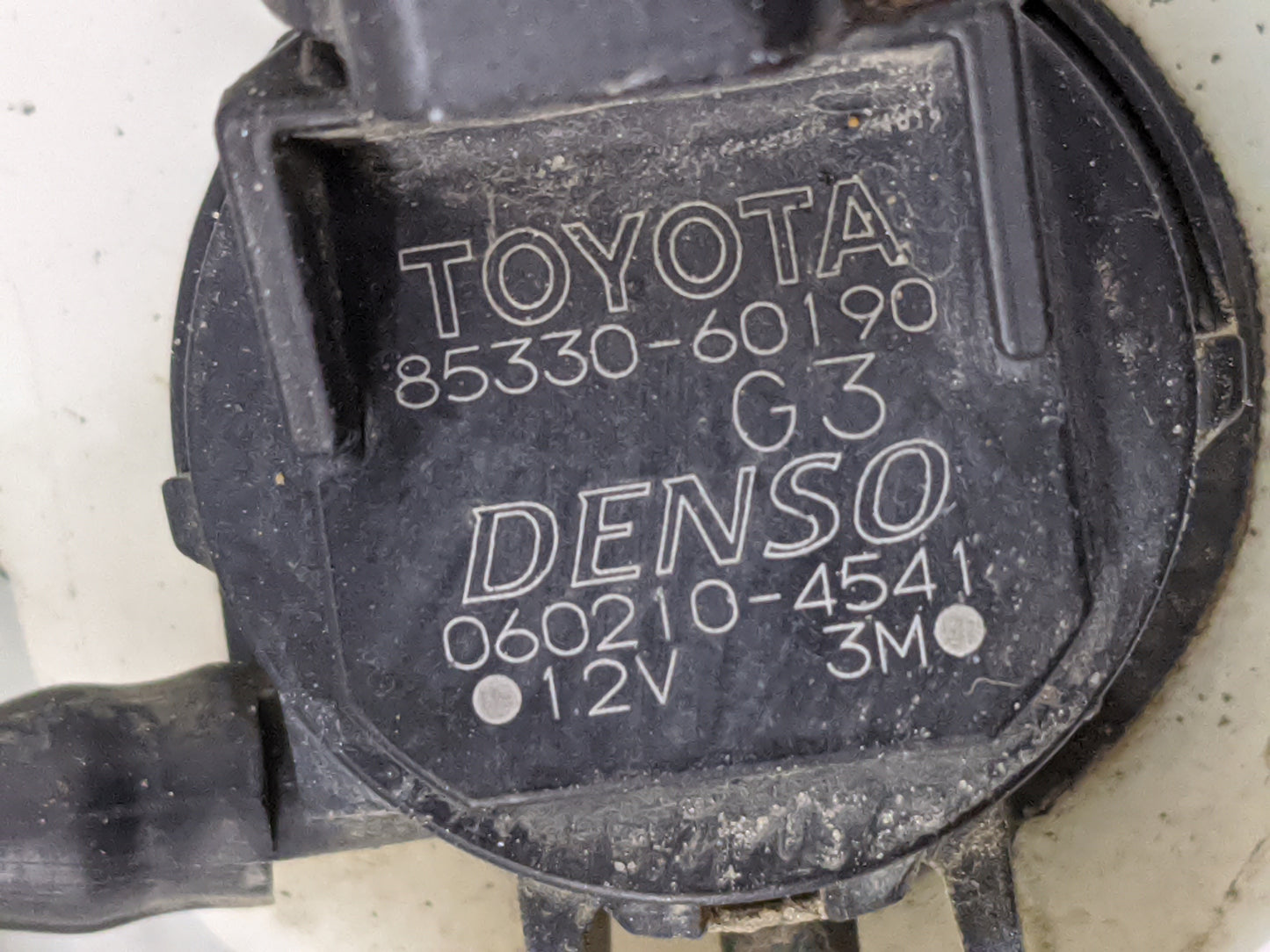 2007-2011 Toyota Camry Windshield Washer Fluid Reservoir Bottle Oem 1474228 - Oemusedautoparts1.com