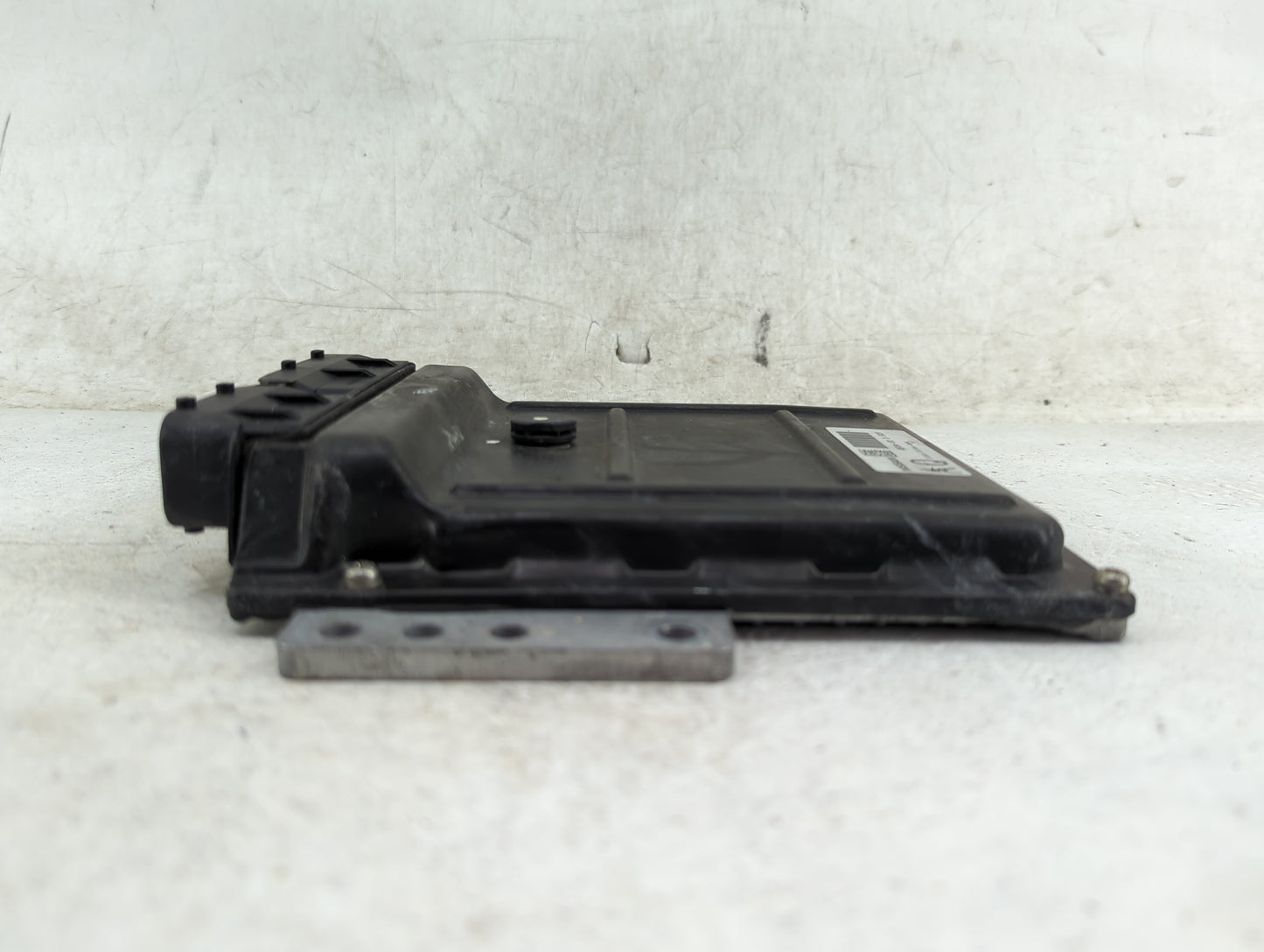 2010-2011 Toyota Camry PCM Engine Control Computer ECU ECM PCU OEM P/N:MEC84-100 Fits Fits 2010 2011 OEM Used Auto Parts - O