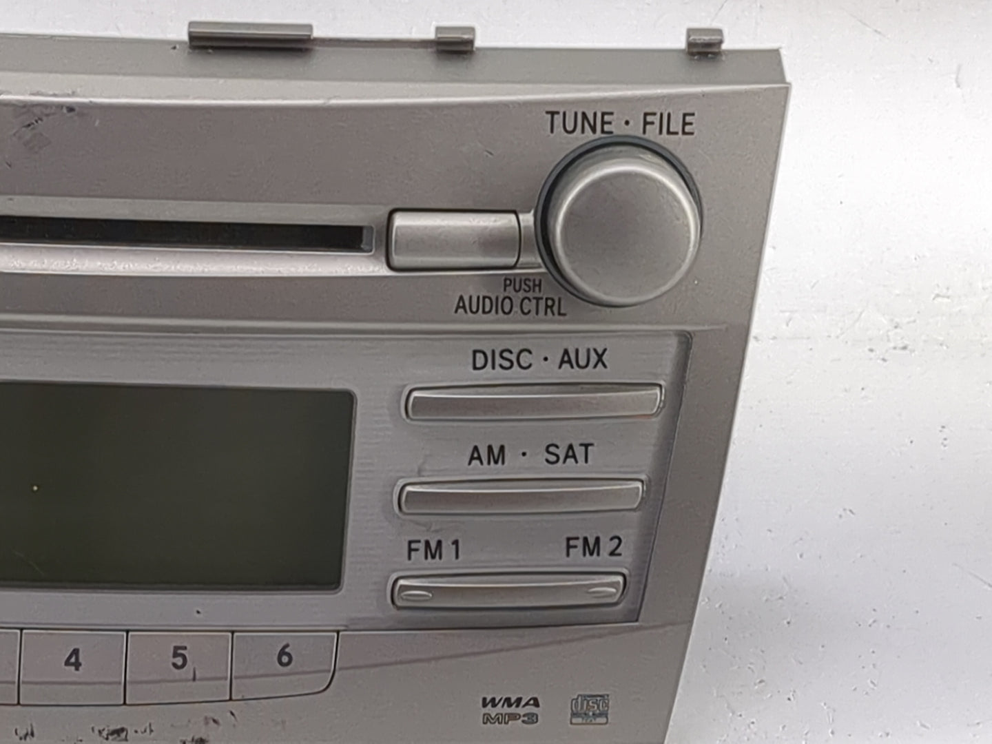 2010-2011 Toyota Camry Radio AM FM Cd Player Receiver Replacement P/N:86120-06480 123000-1800B101 Fits Fits 2010 2011 OEM Us