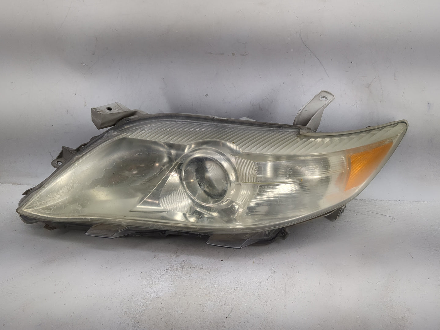 2010-2011 Toyota Camry Driver Left Oem Head Light Headlight Lamp 1479659 - Oemusedautoparts1.com