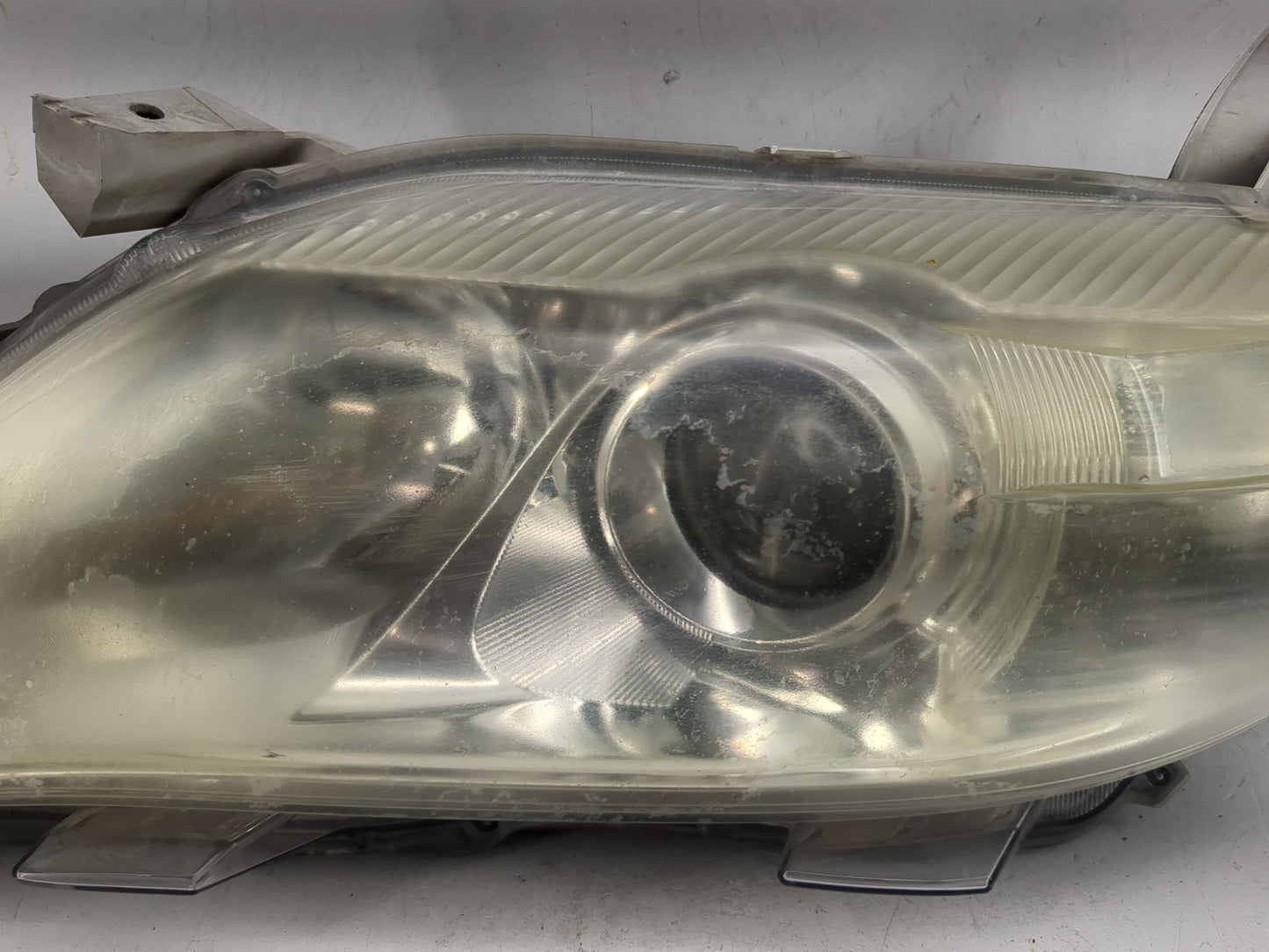2010-2011 Toyota Camry Driver Left Oem Head Light Headlight Lamp 1479659 - Oemusedautoparts1.com