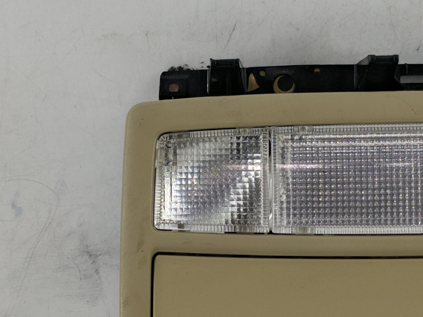 2011 Toyota Camry Overhead Roof Console Tan - Oemusedautoparts1.com
