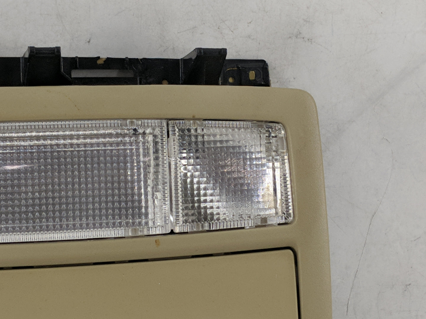 2011 Toyota Camry Overhead Roof Console Tan - Oemusedautoparts1.com