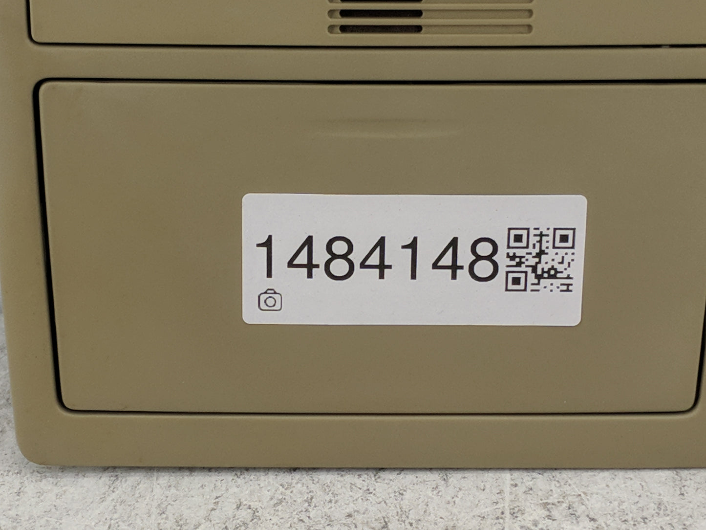 2011 Toyota Camry Overhead Roof Console Tan - Oemusedautoparts1.com