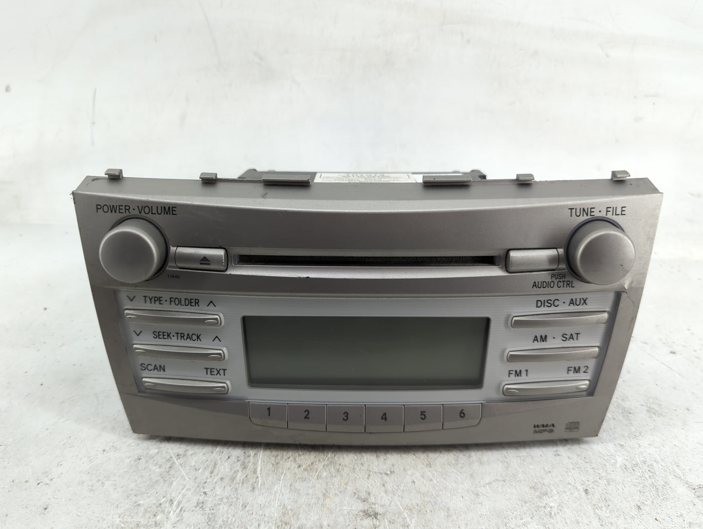 2010-2011 Toyota Camry Radio AM FM Cd Player Receiver Replacement P/N:121862-196 05A110038C6CF Fits Fits 2010 2011 OEM Used 