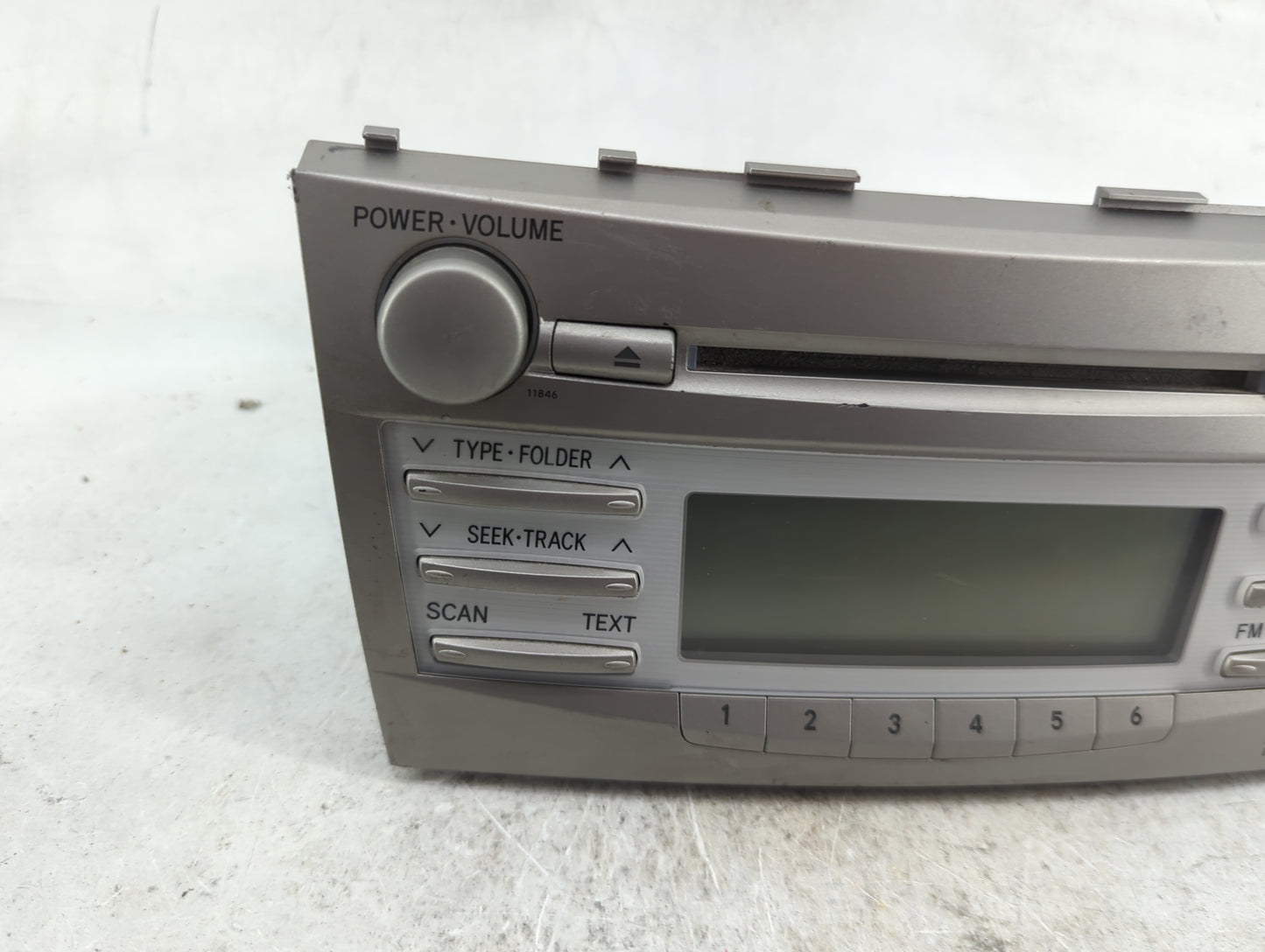 2010-2011 Toyota Camry Radio AM FM Cd Player Receiver Replacement P/N:121862-196 05A110038C6CF Fits Fits 2010 2011 OEM Used 