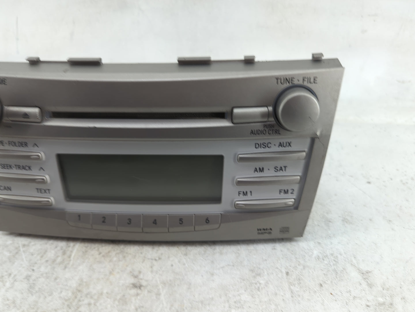 2010-2011 Toyota Camry Radio AM FM Cd Player Receiver Replacement P/N:121862-196 05A110038C6CF Fits Fits 2010 2011 OEM Used 