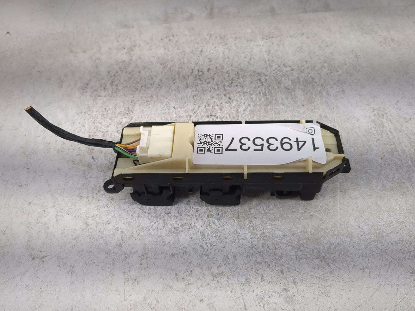 2010-2011 Toyota Camry Master Power Window Switch Replacement Driver Side Left P/N:515512 Fits OEM Used Auto Parts - Oemused