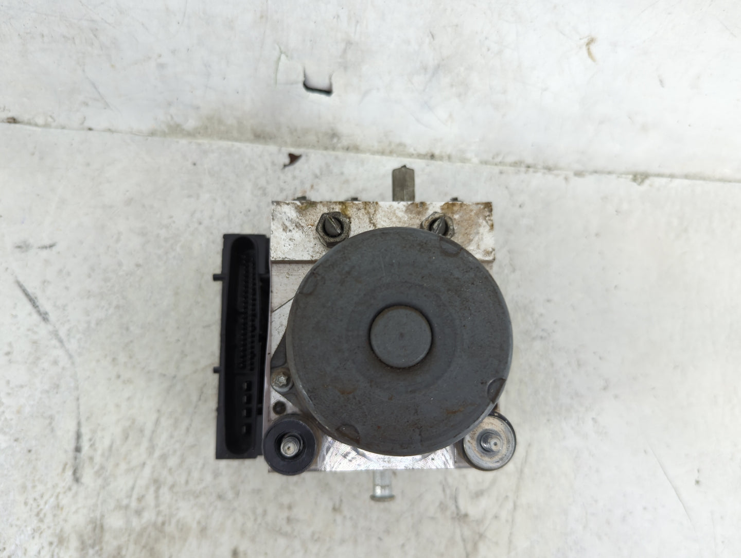 2002-2003 Toyota Camry ABS Pump Control Module Replacement P/N:0265230410 4451006050, 0265951785, 44510-06050 Fits Fits 2002