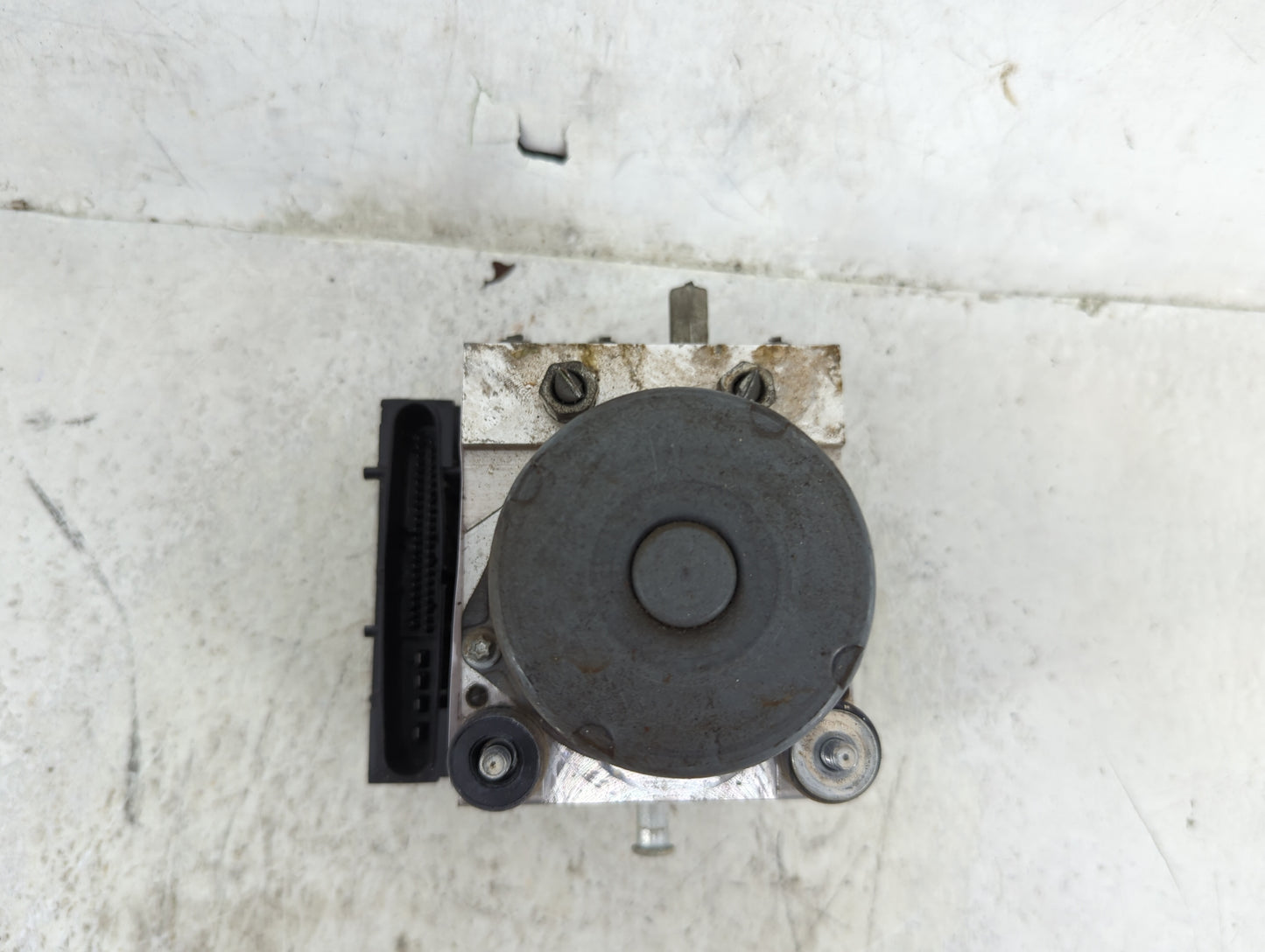2002-2003 Toyota Camry ABS Pump Control Module Replacement P/N:0265230410 4451006050, 0265951785, 44510-06050 Fits Fits 2002
