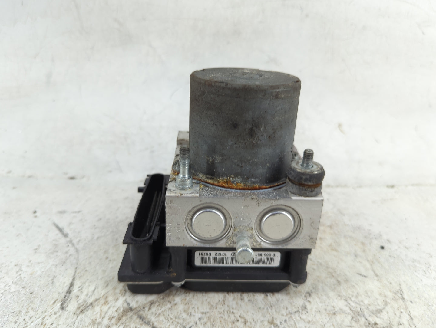 2010-2011 Toyota Camry ABS Pump Control Module Replacement P/N:0 265 951 10122 D0261 Fits Fits 2010 2011 OEM Used Auto Parts