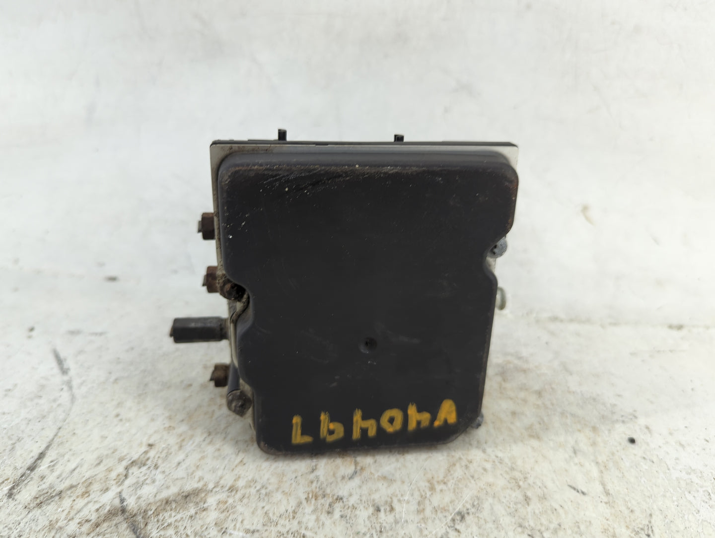 2010-2011 Toyota Camry ABS Pump Control Module Replacement P/N:0 265 951 10122 D0261 Fits Fits 2010 2011 OEM Used Auto Parts
