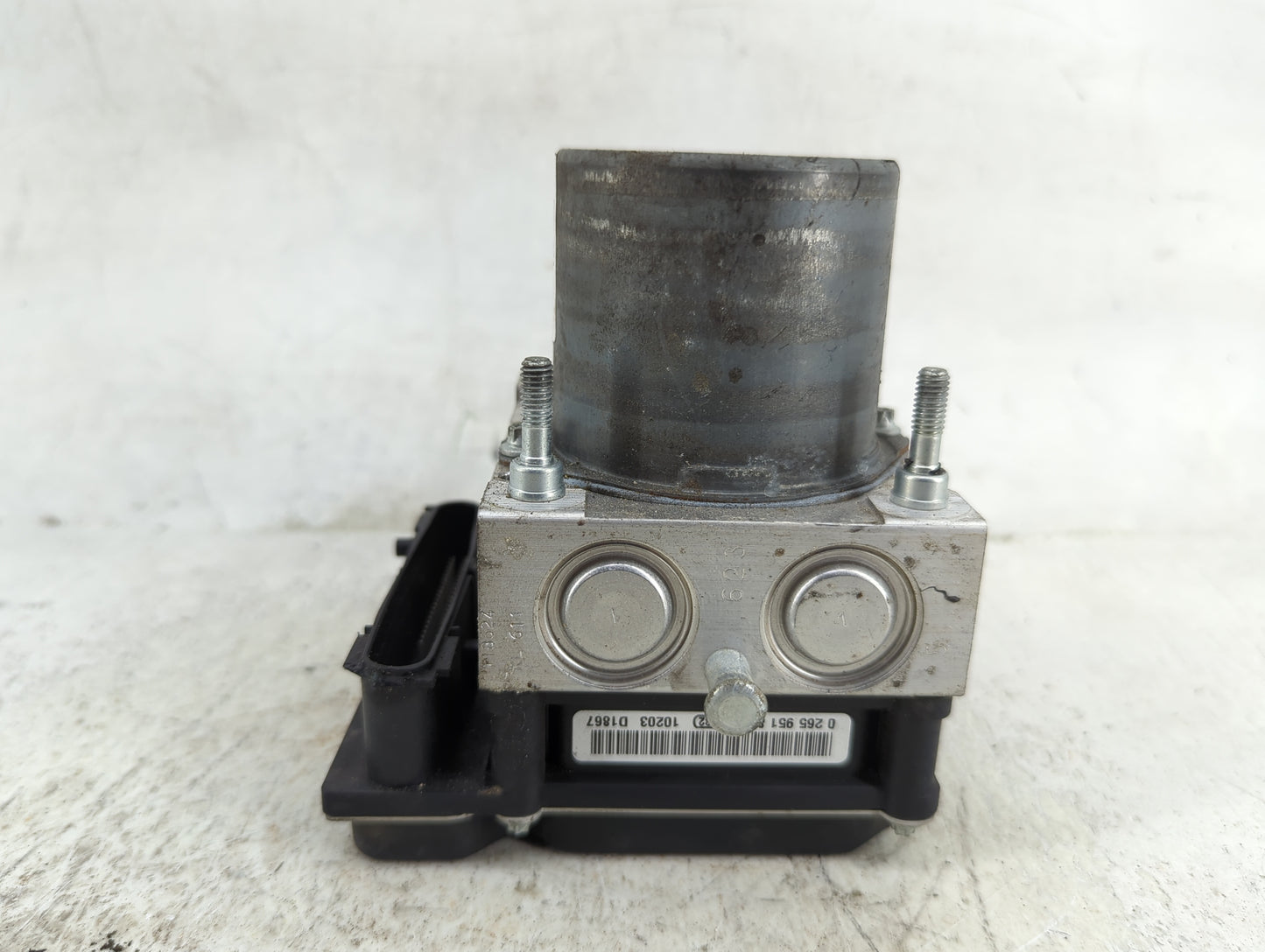 2010-2011 Toyota Camry ABS Pump Control Module Replacement P/N:0265951 10203, D1867 Fits Fits 2010 2011 OEM Used Auto Parts 