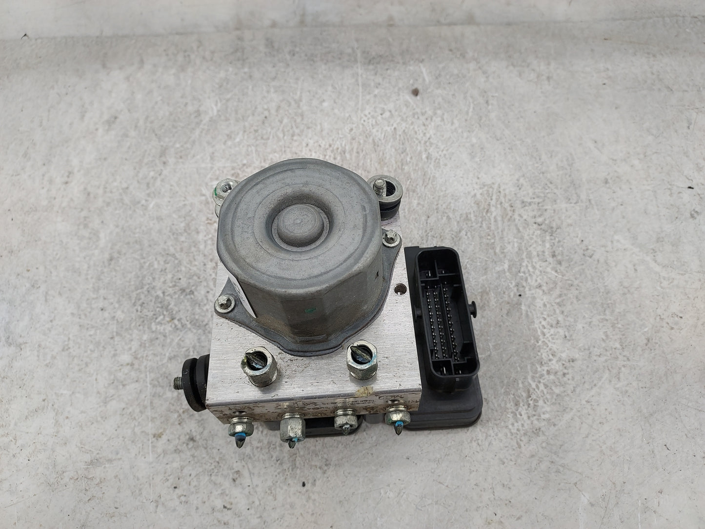 2013-2014 Toyota Camry ABS Pump Control Module Replacement P/N:2265106455 0265956580, 0265290993 Fits Fits 2013 2014 OEM Use