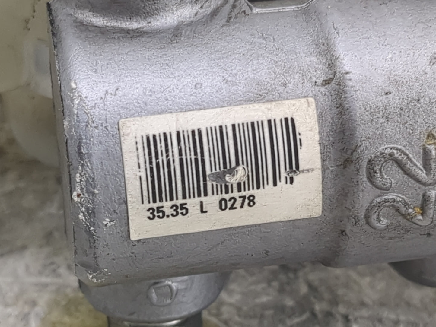 2007-2011 Toyota Camry Brake Master Cylinder 1496762 - Oemusedautoparts1.com