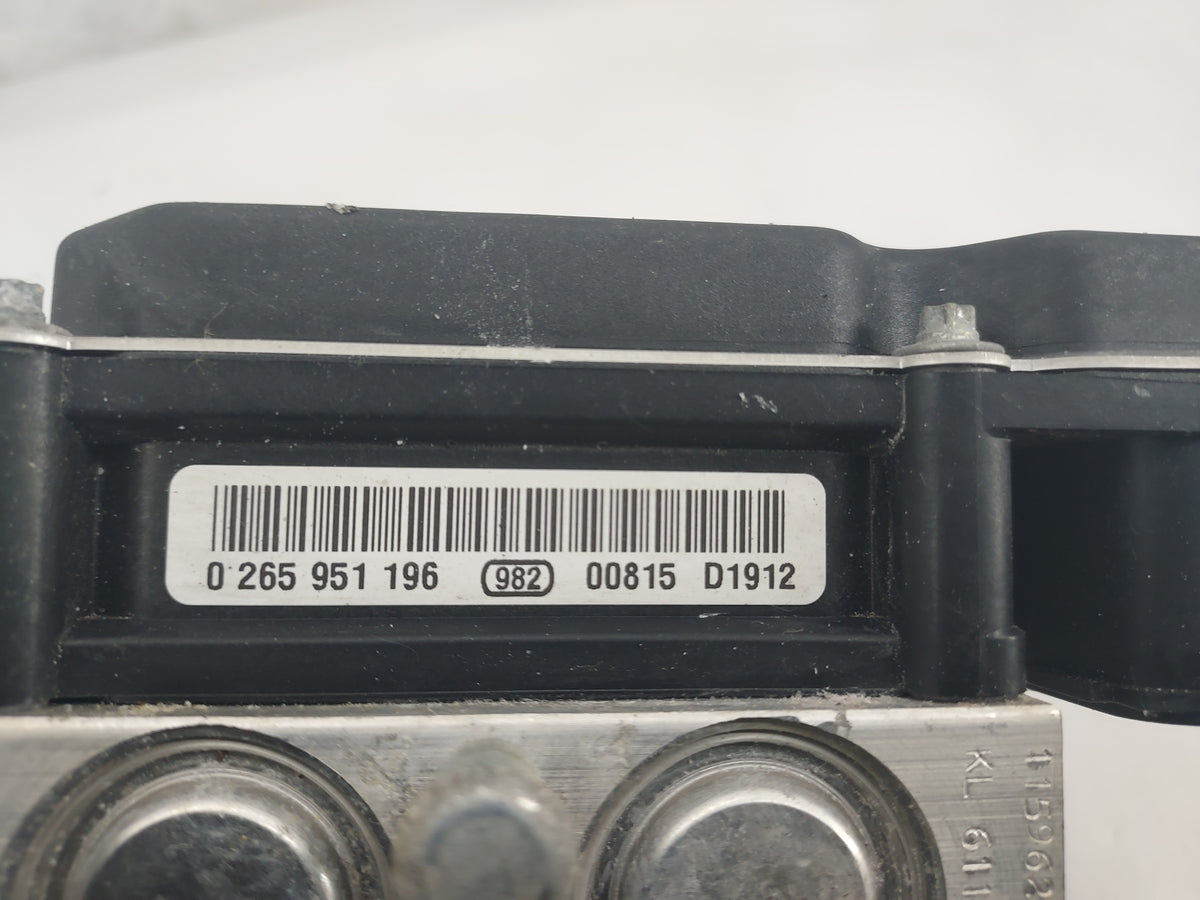 2010-2011 Toyota Camry Anti-Lock Brake ABS Pump Module Actuator OEM P/N:0265951196 0265261099 Fits Fits 2010 2011 OEM Used A