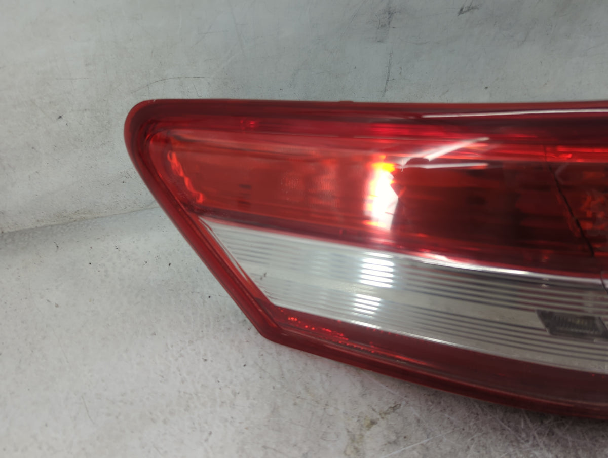 2010-2011 Toyota Camry Tail Light Assembly Driver Left OEM Fits Fits 2010 2011 OEM Used Auto Parts - Oemusedautoparts1.com